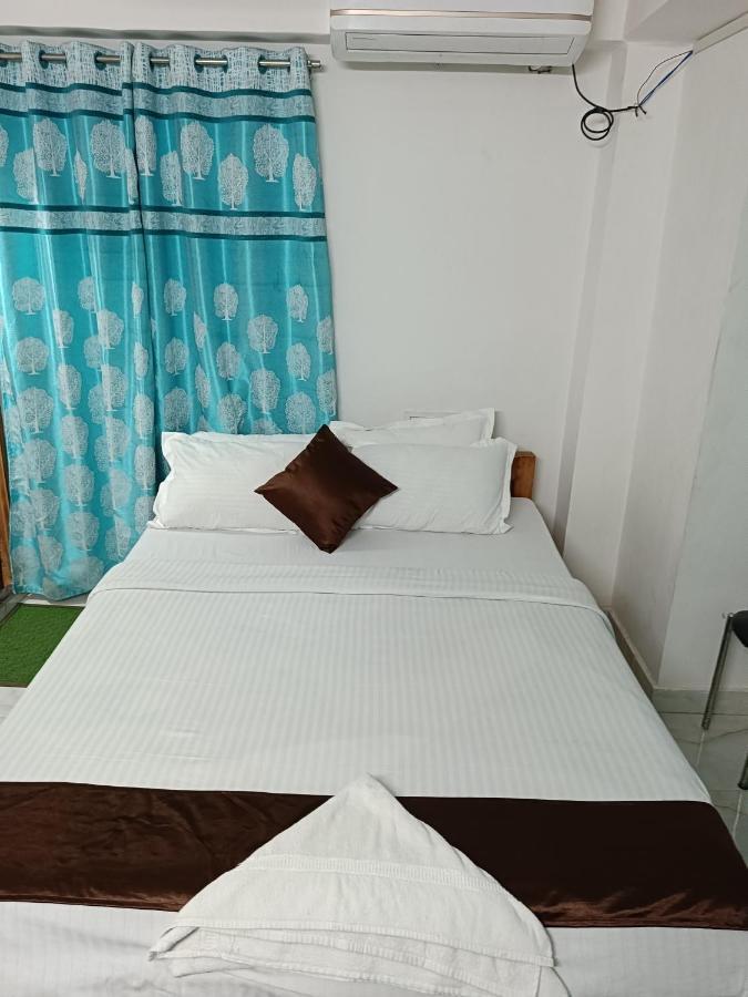 גווהטי Hotel Atithi Grand מראה חיצוני תמונה