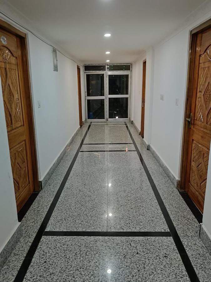 גווהטי Hotel Atithi Grand מראה חיצוני תמונה