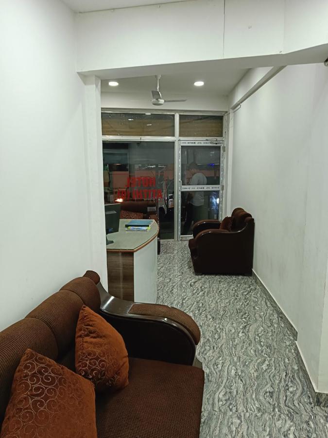 גווהטי Hotel Atithi Grand מראה חיצוני תמונה